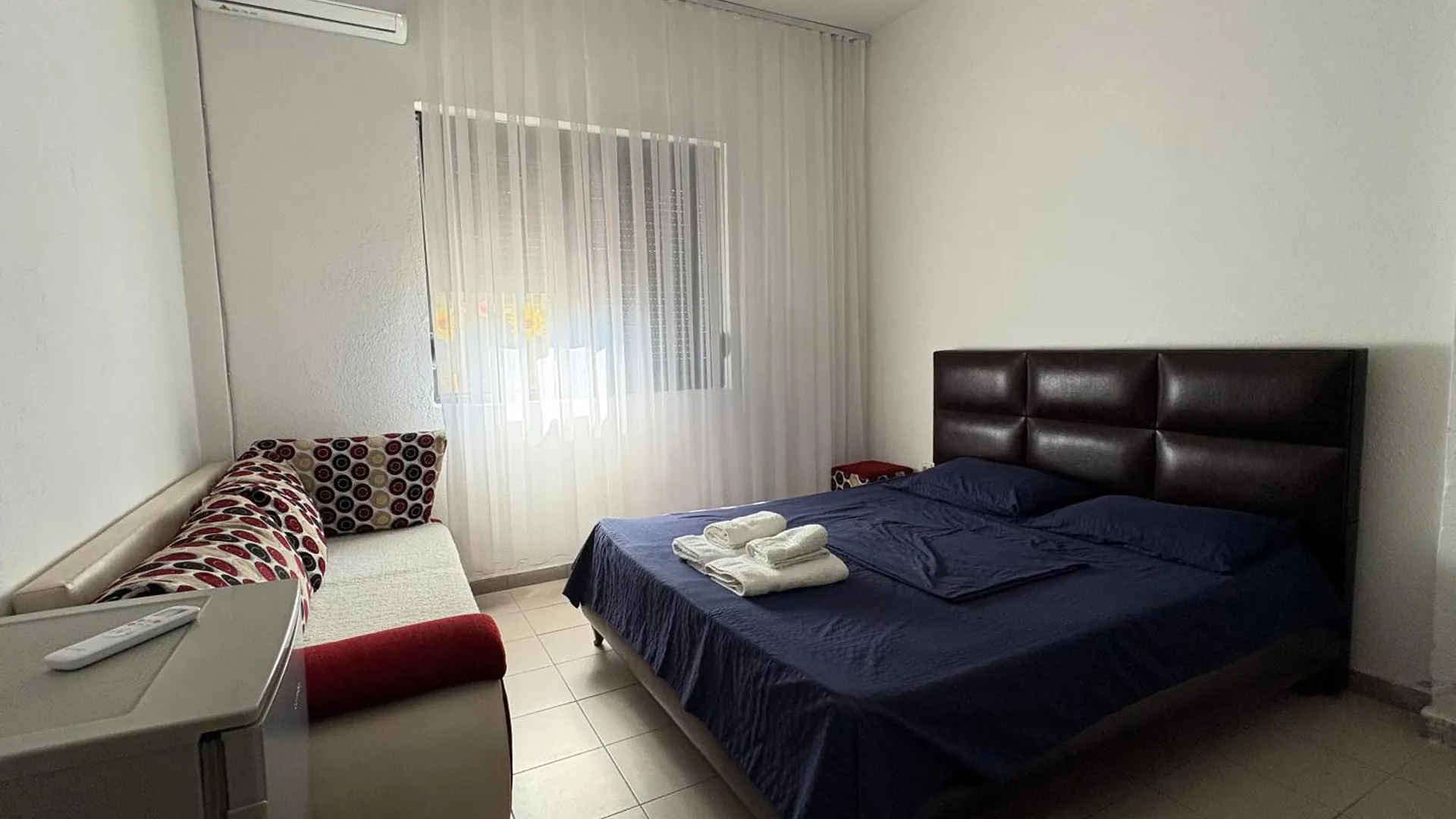 Gasthuis Hasarooms Durrës